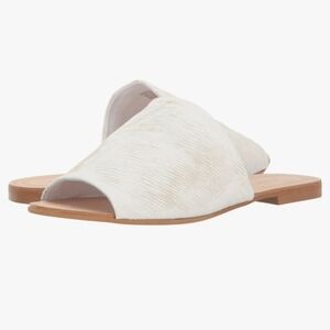 NWT Kristin Cavallari Chinese Laundry Bahiti White Sandals Size 7